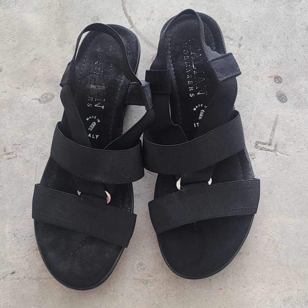 Elastic scrappy shoes. Barely worn